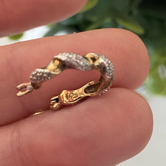 Beautiful Robert Seeman Designs Gold over Sterling Silver 925 hoop earrings .75” - Picture 4 of 4